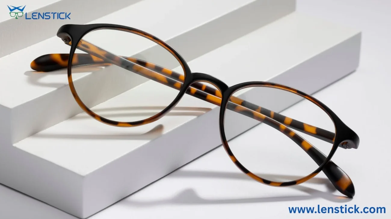 Round tortoiseshell eyeglasses frame suitable for daily wear and screen use
